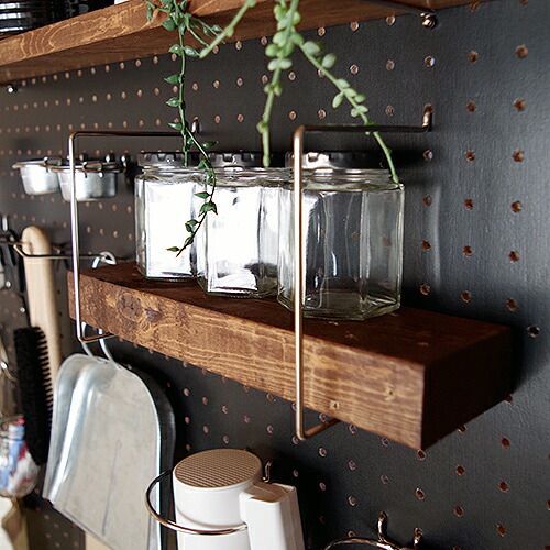 メーカー直送 有孔ボード シェルフスルー 100mm板用 棚奥行 20個 まとめ買い徳用 25 30ピッチ兼用 ペグ ペグボード PEG 孔あきボード 孔板 穴板