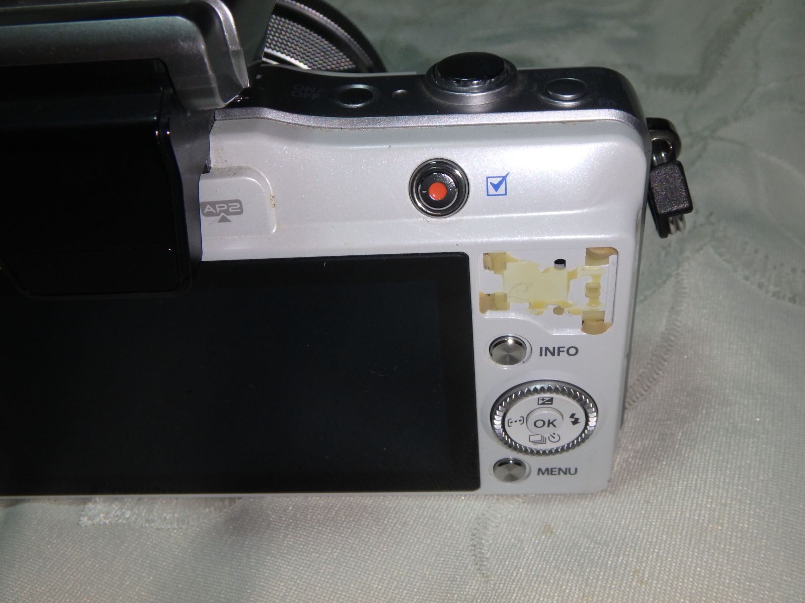 耐久性 OLYMPUS ミラーレス一眼 E-PM2 14-42mm レンズ付 社会