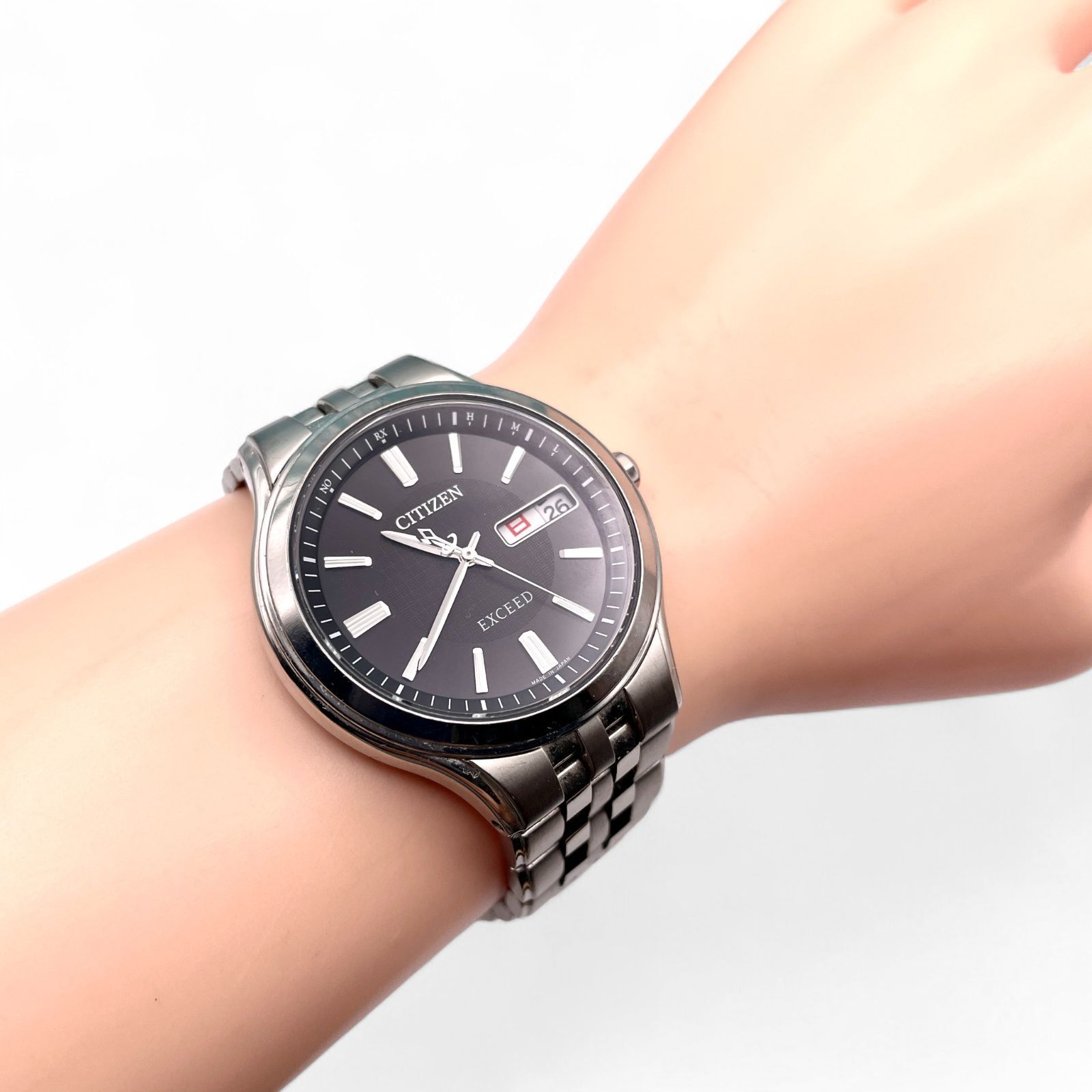 稼働 CITIZEN シチズン H 100 T 018661 EXCEED エクシード エコドライブ ソーラー電波時計 メンズ チタン製 デイト表示 5293 21 77
