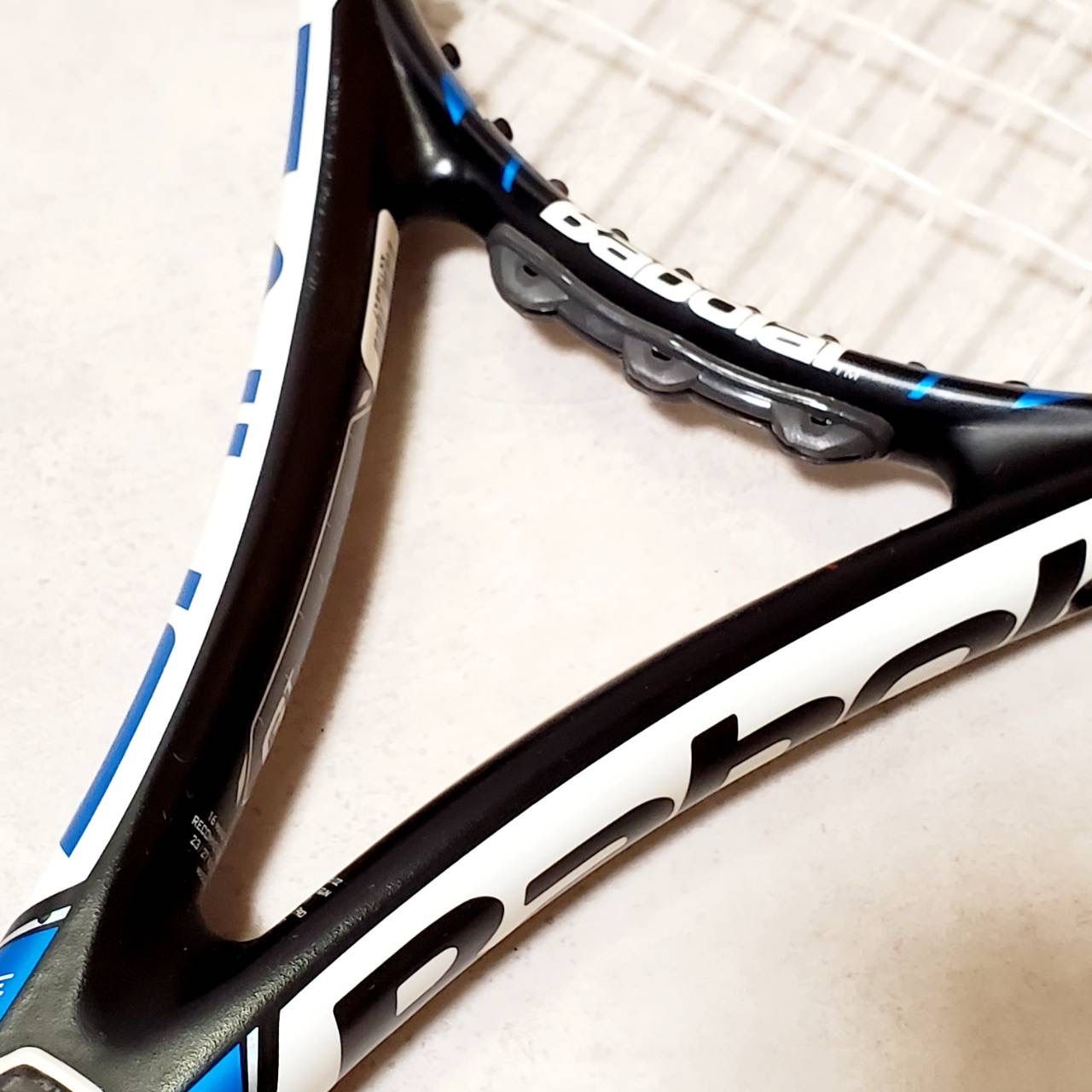 硬式テニスラケット