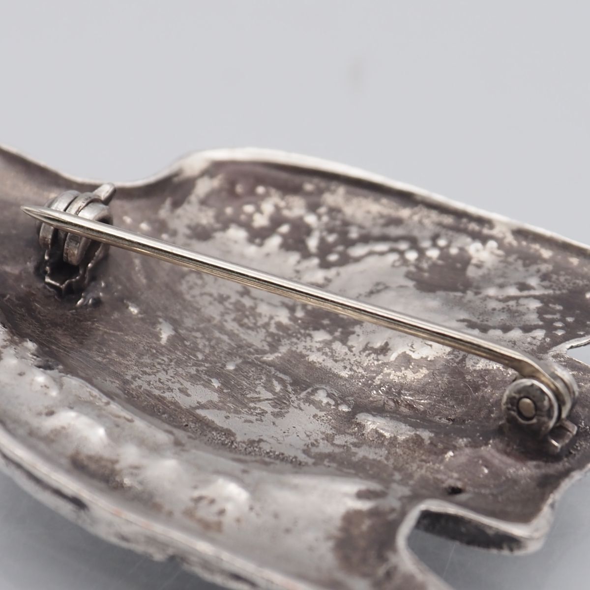 H437 作家物 彫刻家 佐藤忠良 CHURYO ブローチ バード デザイン