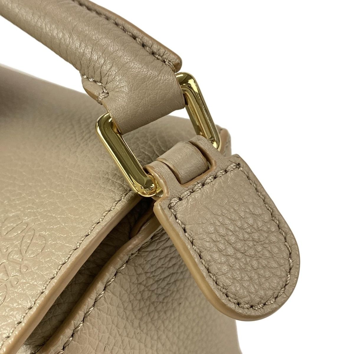 サンド ベージュ