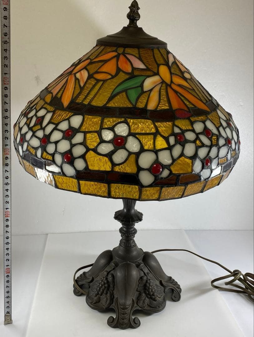 ブロンズステンドグラス