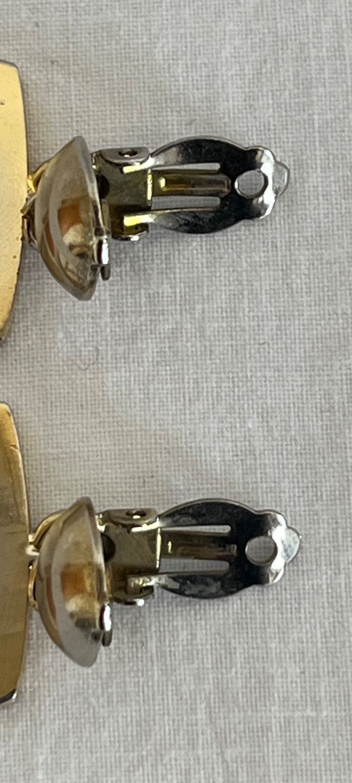 CHANEL シャネル ココマーク スクエア イヤリング ゴールド×ブラック ヴィンテージ NEXPOTALLINN_EU