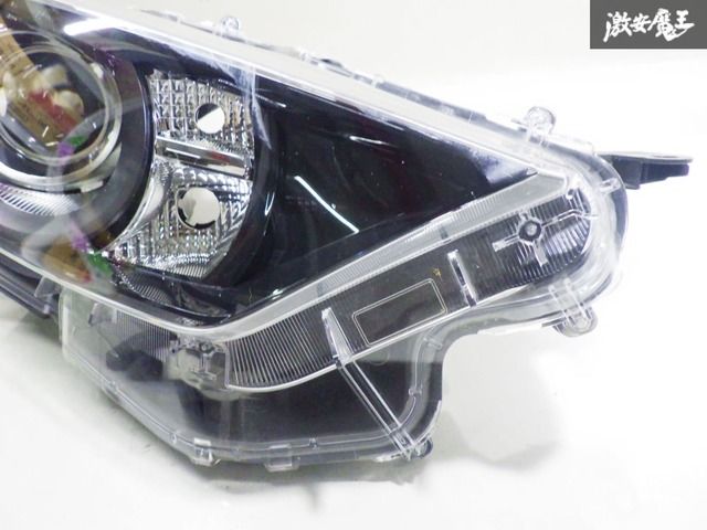 ヤリス純正左ヘッドライト左ヘッドランプ ヤリス（MXPH10）純正ヘッドライト 左 運転席側 品番：81110-K0030