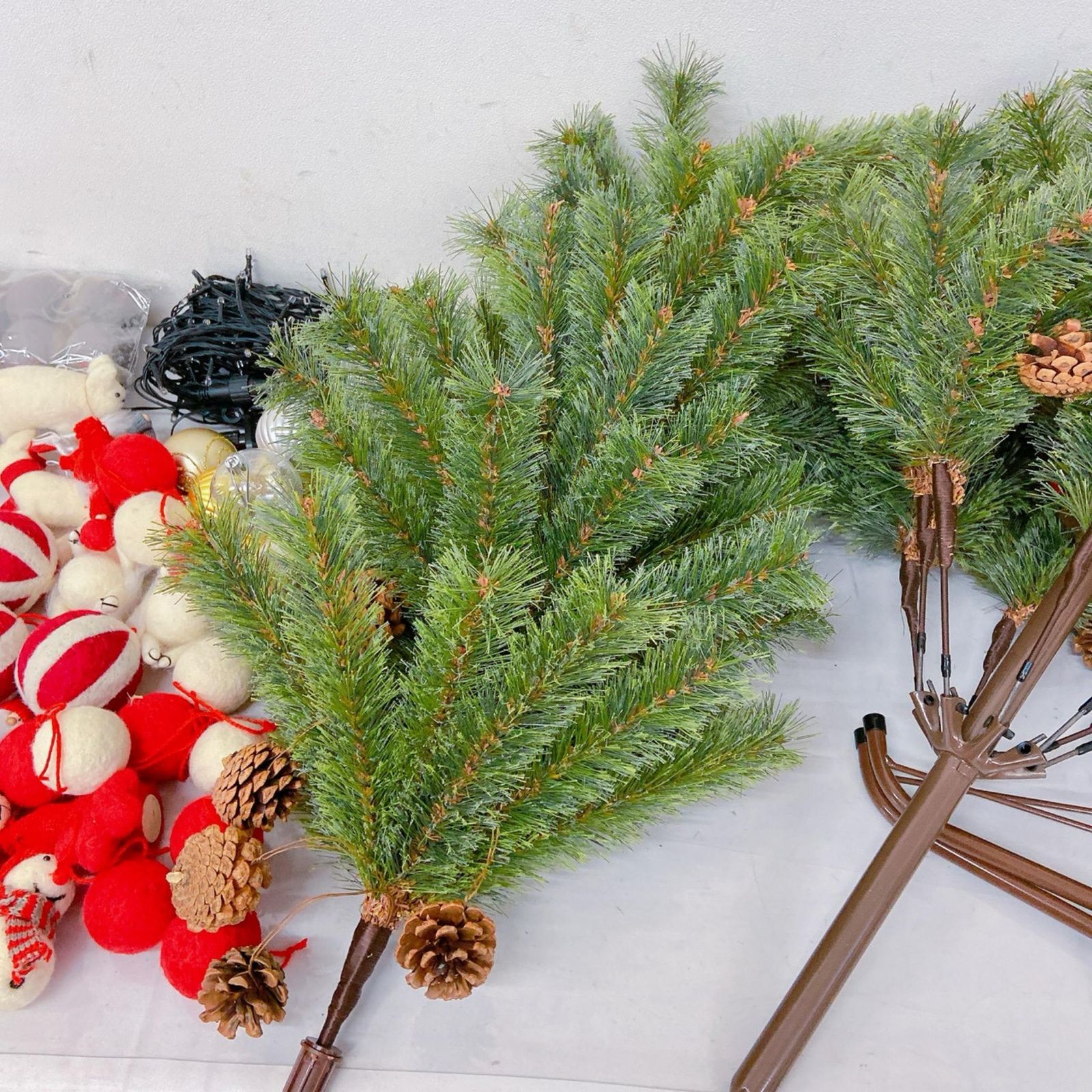 Alsace アルザス アルザスツリー クリスマスツリー Mインテリアその他 グリーン 赤 NEXPOTALLINN_EU