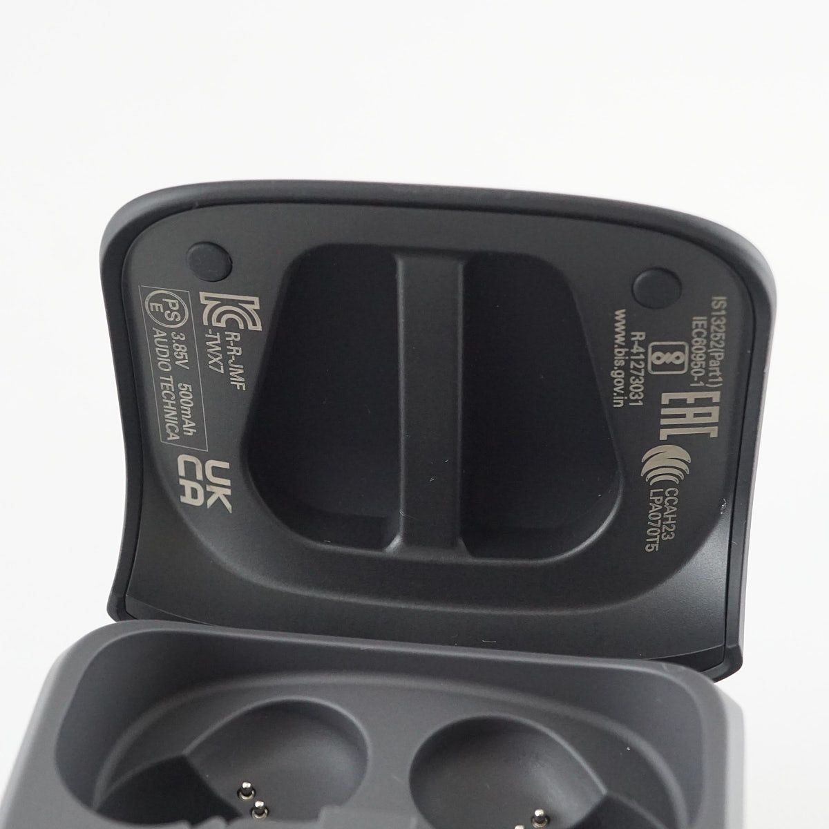 完全ワイヤレスイヤホン ノイズキャンセリング