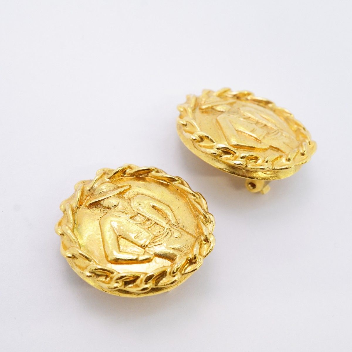 5jmb0480 シャネル イヤリング ヴィンテージ マドモアゼル 丸型 サークル GPメッキ ゴールド レディース