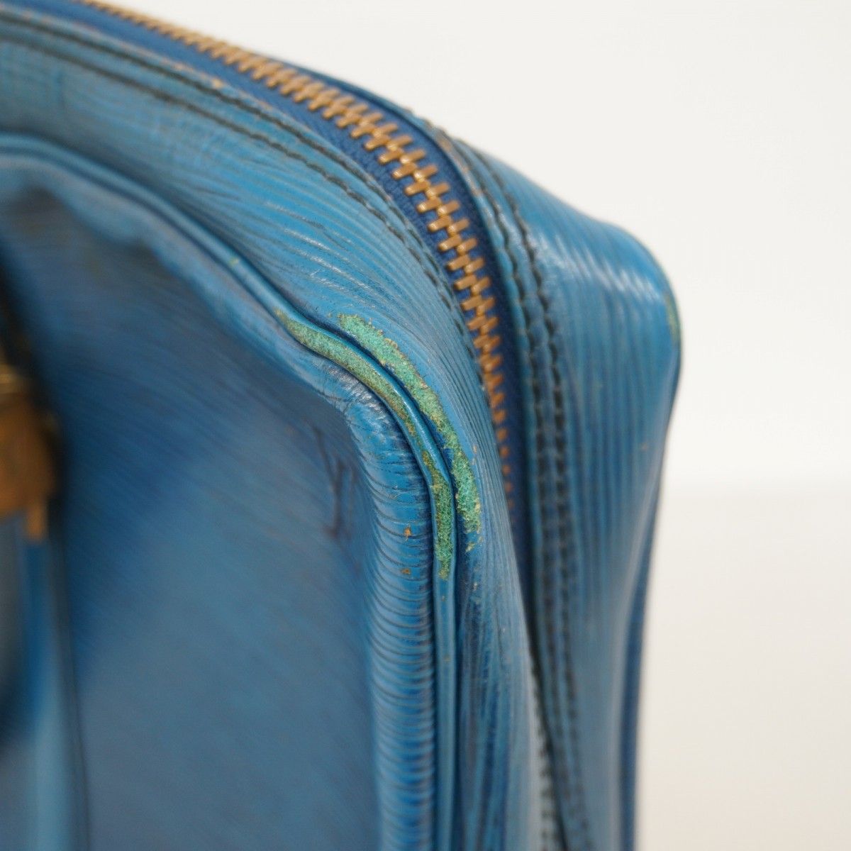 5 md 5104 ルイヴィトン ビジネスバッグ エピ ポルトドキュマンヴォワヤージュ M 54475 トレドブルー メンズ