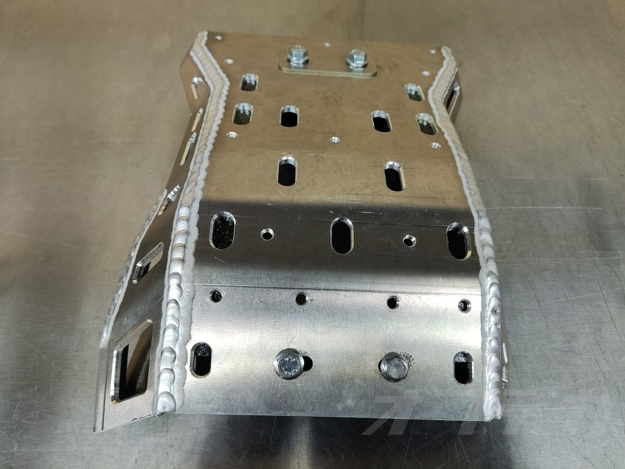 MOTOES チャンバーガード