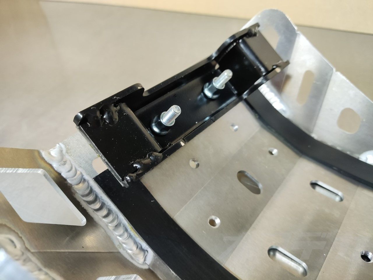 ケージタイプ Husqvarna