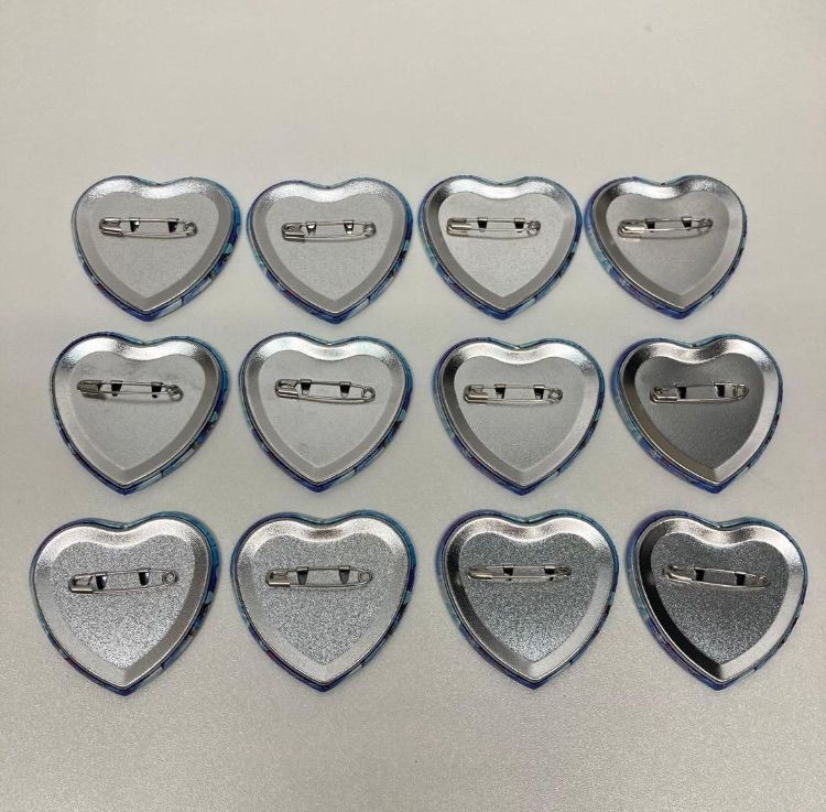 あんスタ 朔間零 ハート缶バッジ 12個セット 中国 願望 - メルカリ