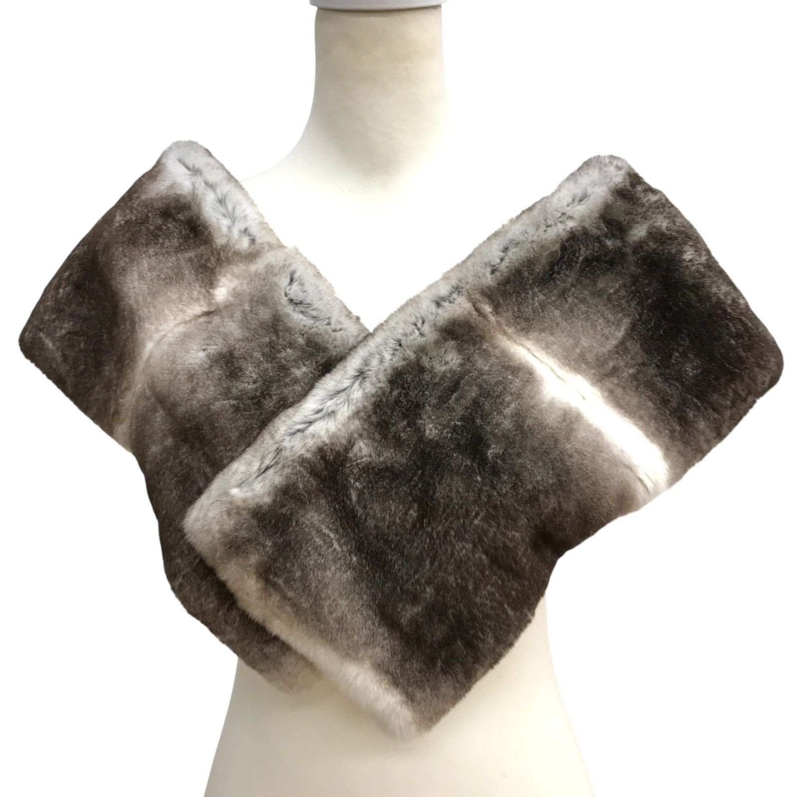 Z1556 CELINE セリーヌ ファーストール マフラー 馬車柄 白×茶 CELINE