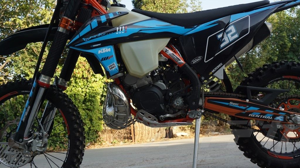 MOTOES チャンバーガード エンジンガード ケージタイプ KTM 2020年- 250 300 EXC TPI mocg09k2 BRIGHTFACE_UK