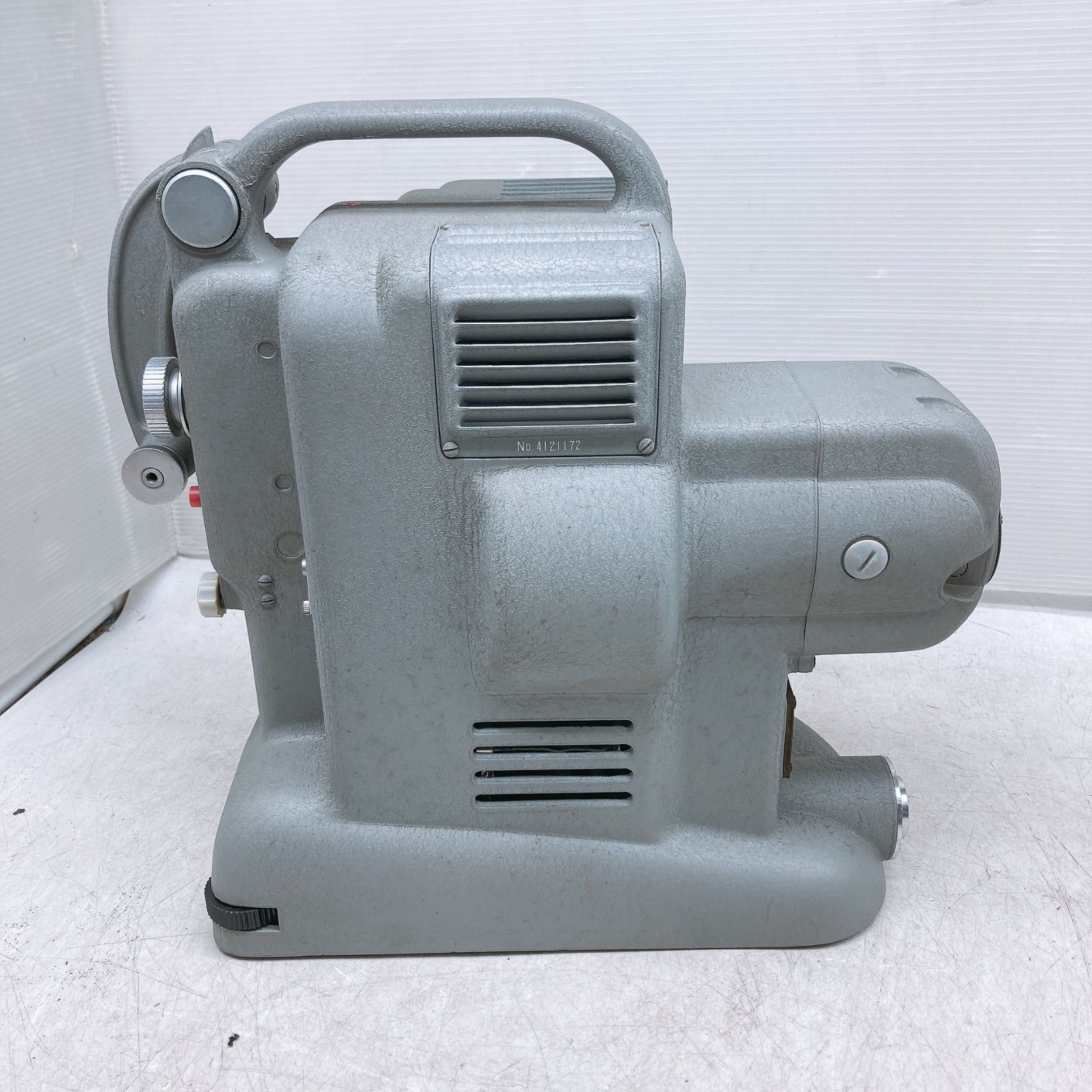  通電 済 ヤシカ 8 mm 映写機 昭和 レトロ アンティーク ビンテージ YASHICA 映像機器 箱入り 取説有り 品 その他 テレビ 映像機器