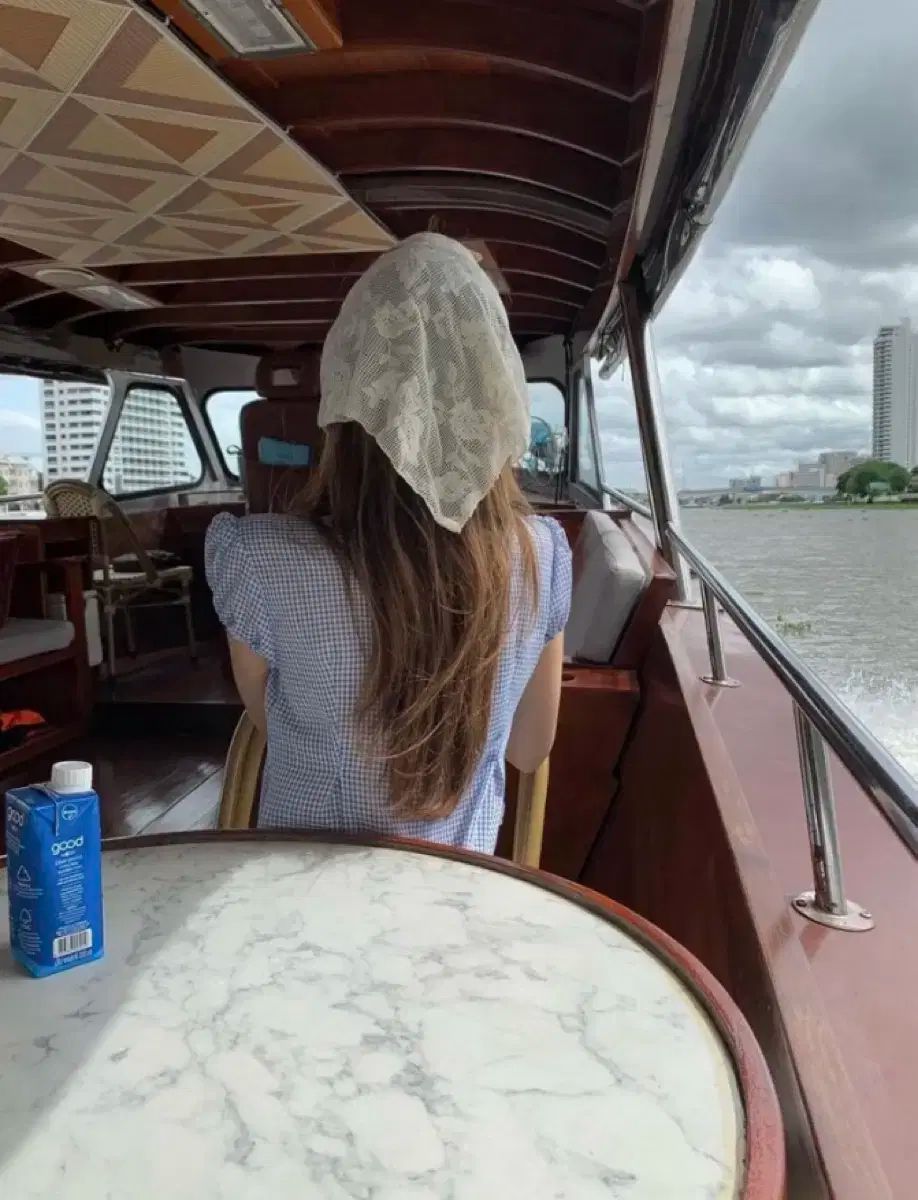 タナット ベリーチェックブラウス