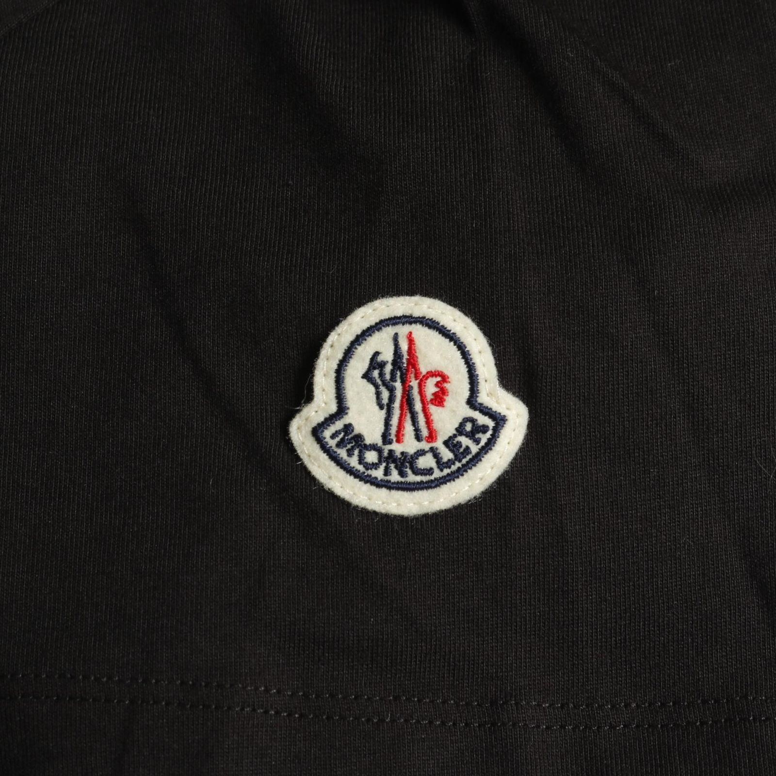 モンクレール MONCLER