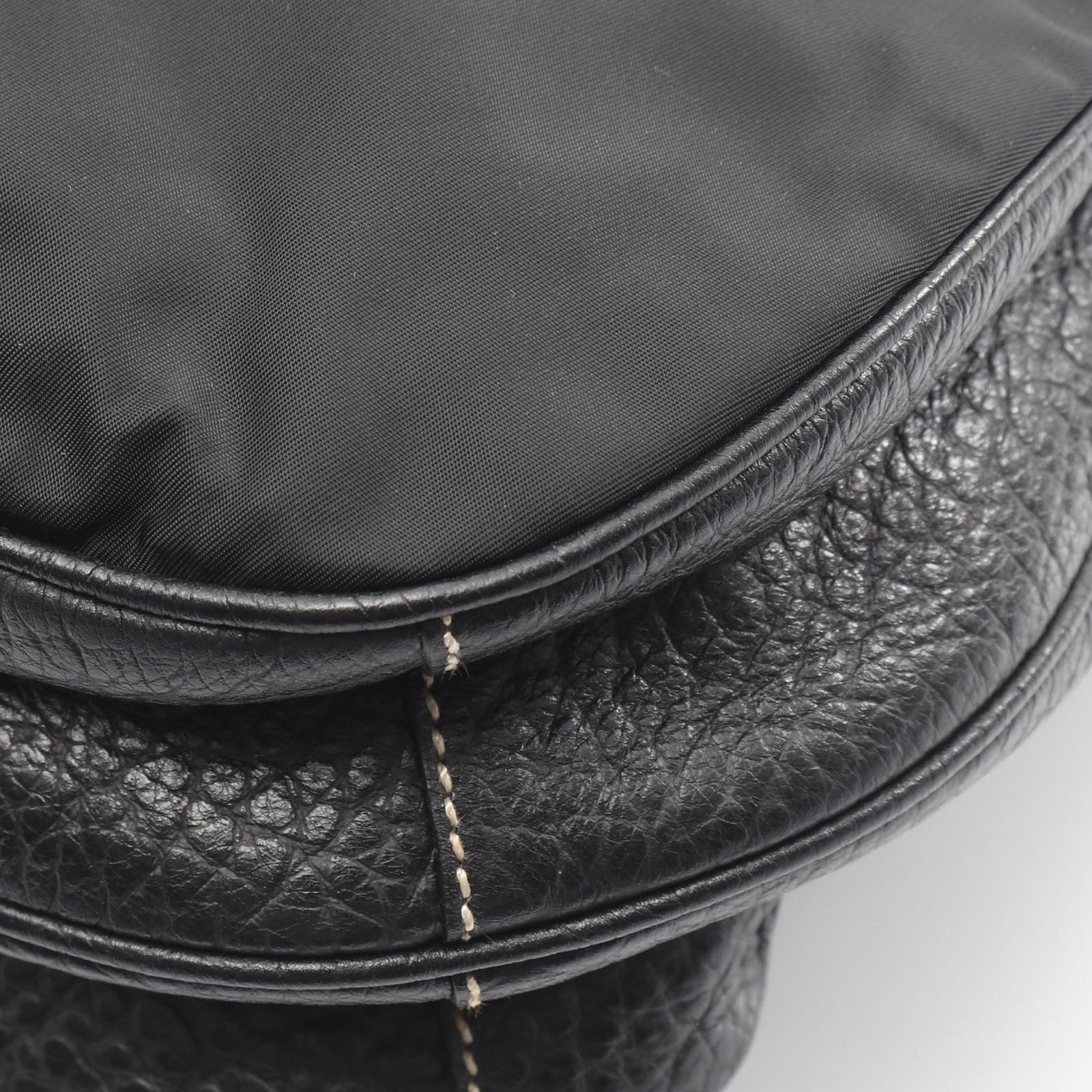 PRADA ショルダーバッグ