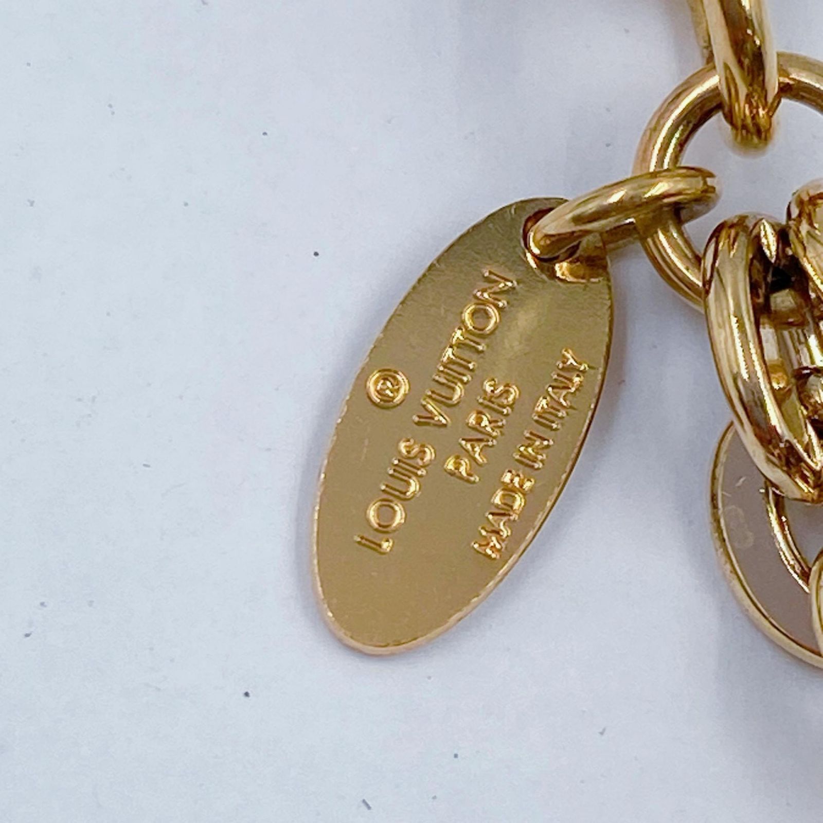 ヴィトン バックチャーム