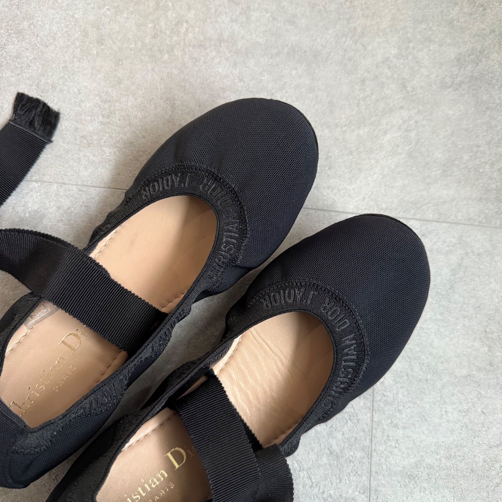 美品 Christian Dior クリスチャンディオール J'ADIOR ロゴ 美品 Christian Dior クリスチャンディオール J'ADIOR ロゴ