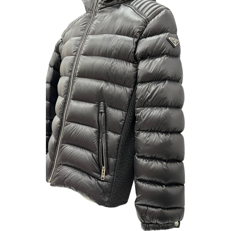 美品 PRADA プラダ 三角ロゴ アウター ダウンジャケット ブラック 48