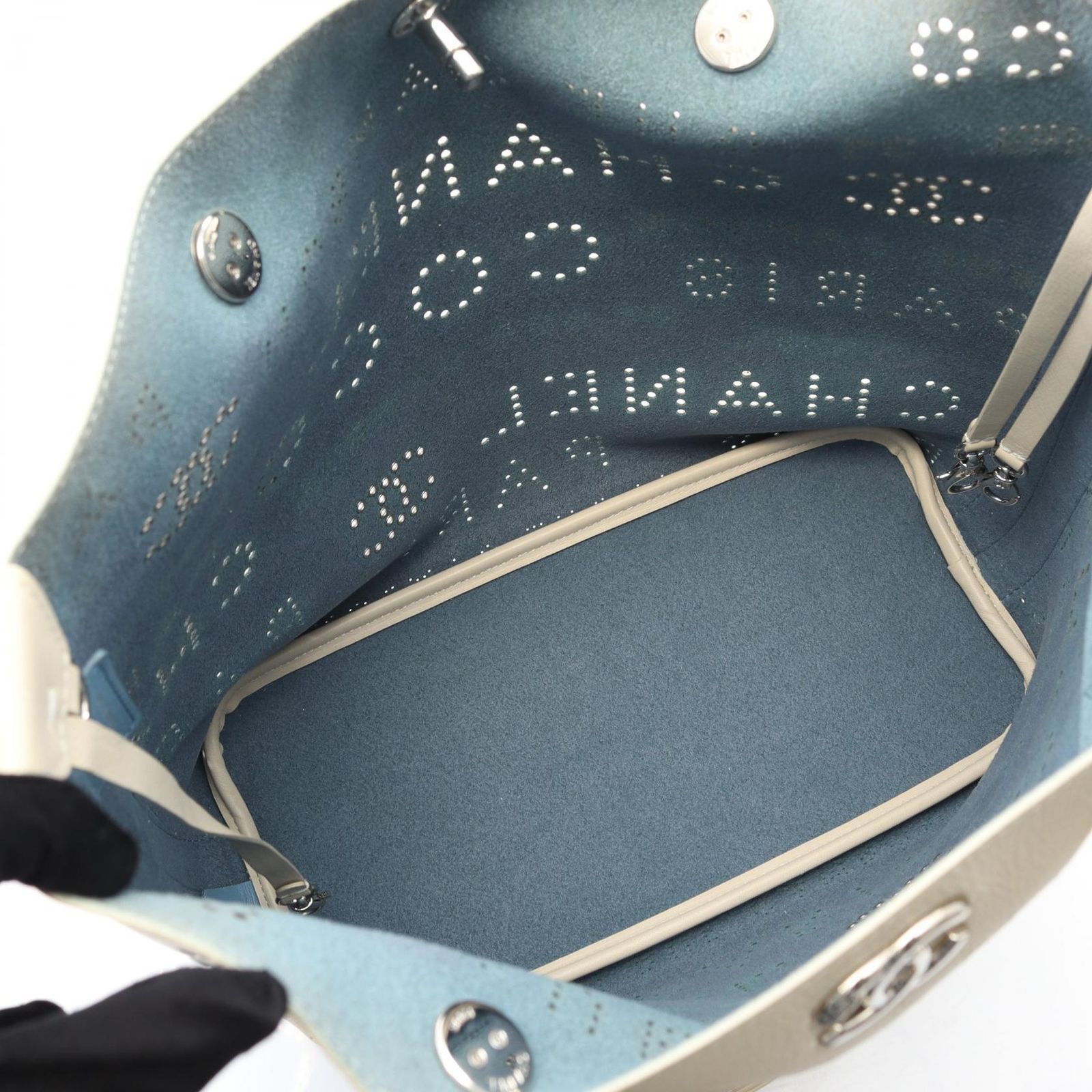 アイボリー レザー