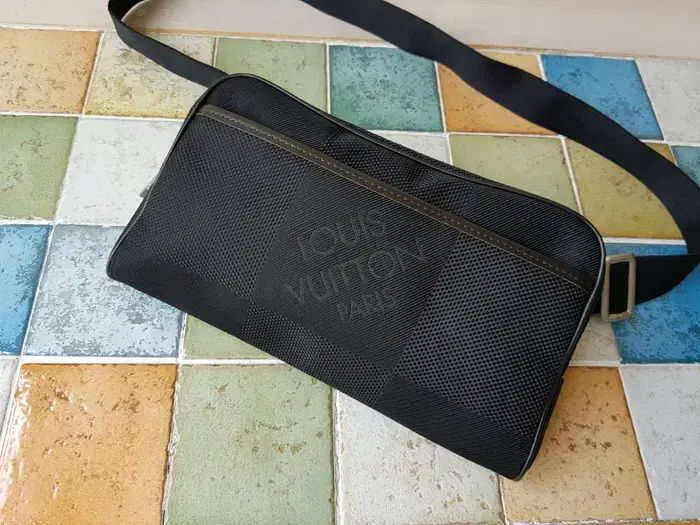 Louis Vuitton ルイヴィトン ジャン アークス ヒップバッグ クロスバック ゲンジ