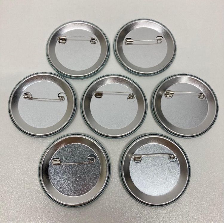 アイナナ 亥清悠 缶バッジ 7個セット 2024カレンダーver. - メルカリ