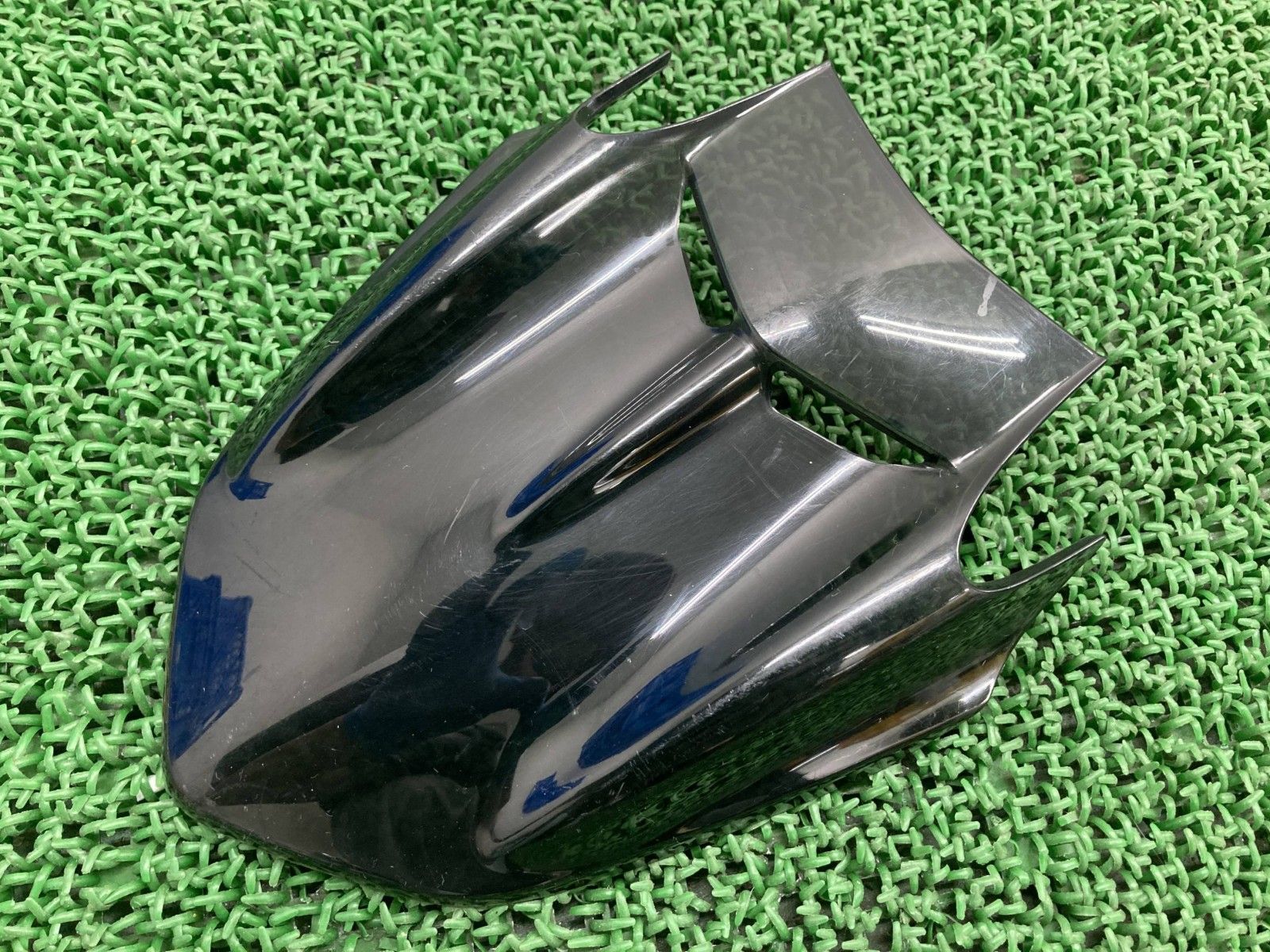 ディアベル スクリーン 48710721C ドゥカティ 純正 バイク 部品 スモークバイザー マウントベース ステー コ割れ欠け無し Ur