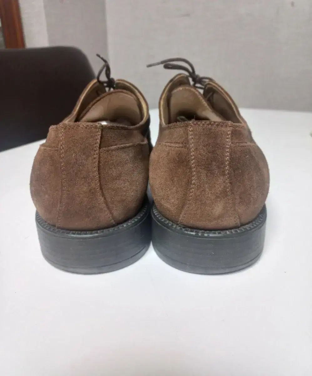 フェラガモ スウェード 9