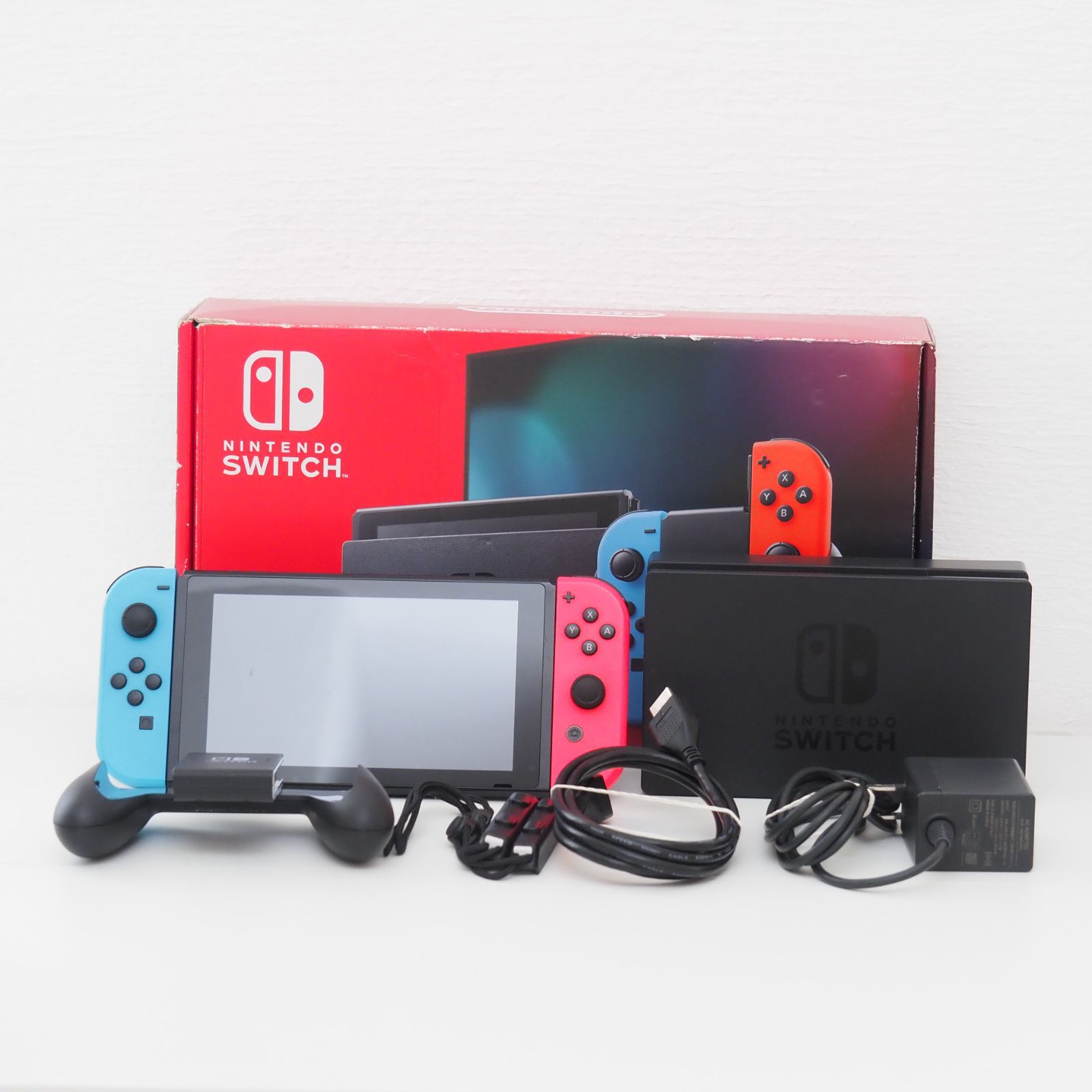 【完品】Nintendo Switch 本体・ジョイコンカスタマイズ Nintendo Switch 本体 完品】Nintendo Switch 本体・ジョイコン
