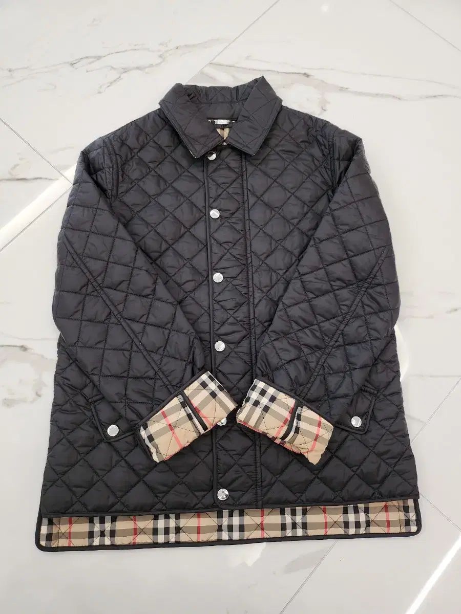 バーバリー キッズ キルティングジャケット 12Y