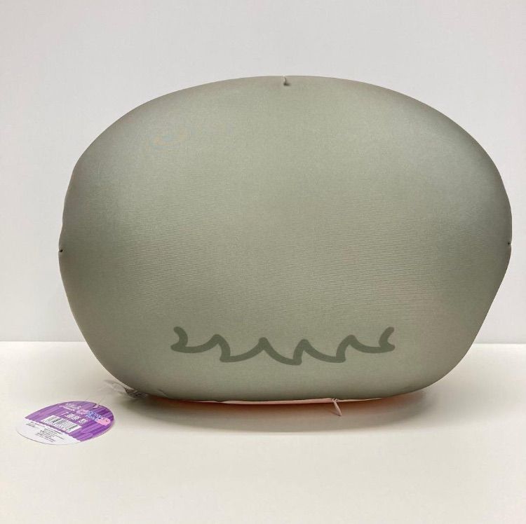 ツルネ 藤原愁 ビッグおまんじゅうクッション - メルカリ