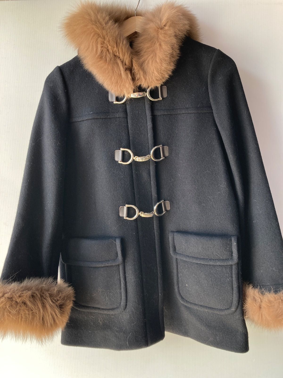 美品 JUSGLITTY カシミヤ フォックスファー フード付 ダッフルコート JUSGLITTY フォックスファー付 カシミヤ混ビットダッフル ブラック/2