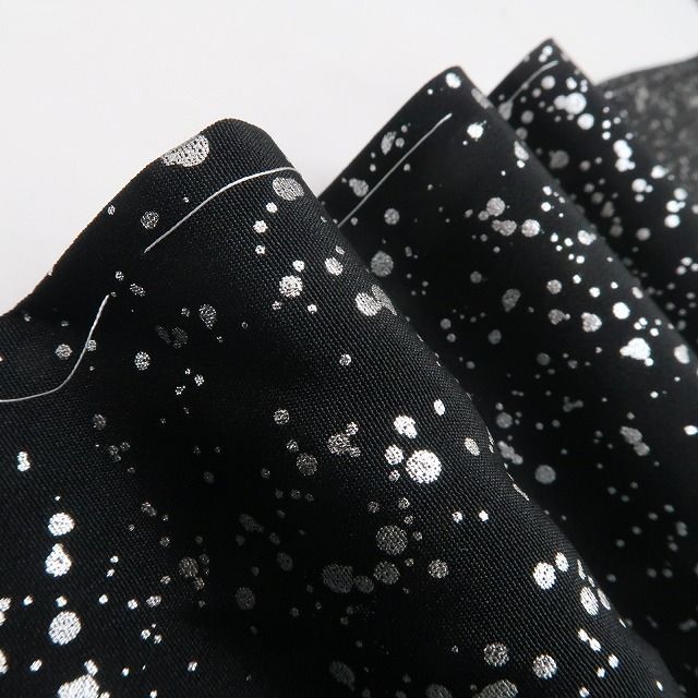 ❁tomihisa❁ 片身替わり グリフィン 着物 正絹 仕付け糸付 視線をさらう の存在感 小紋 6832