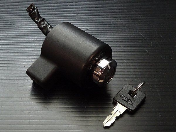 ハーレー スポーツスター XL1200C 純正 イグニッションキー E6962