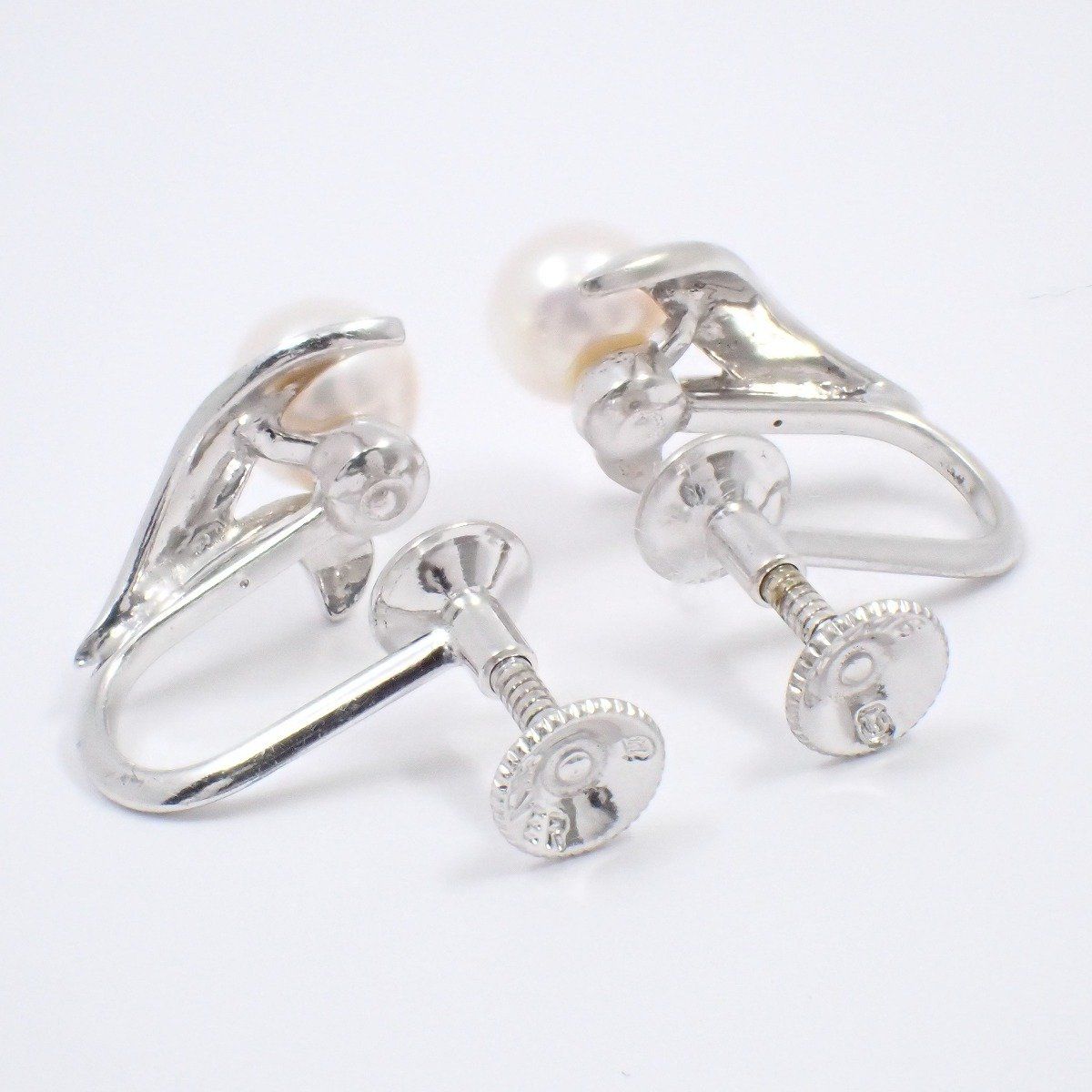 MIKIMOTO ミキモト リーフモチーフ イヤリング シルバー/パール【い  