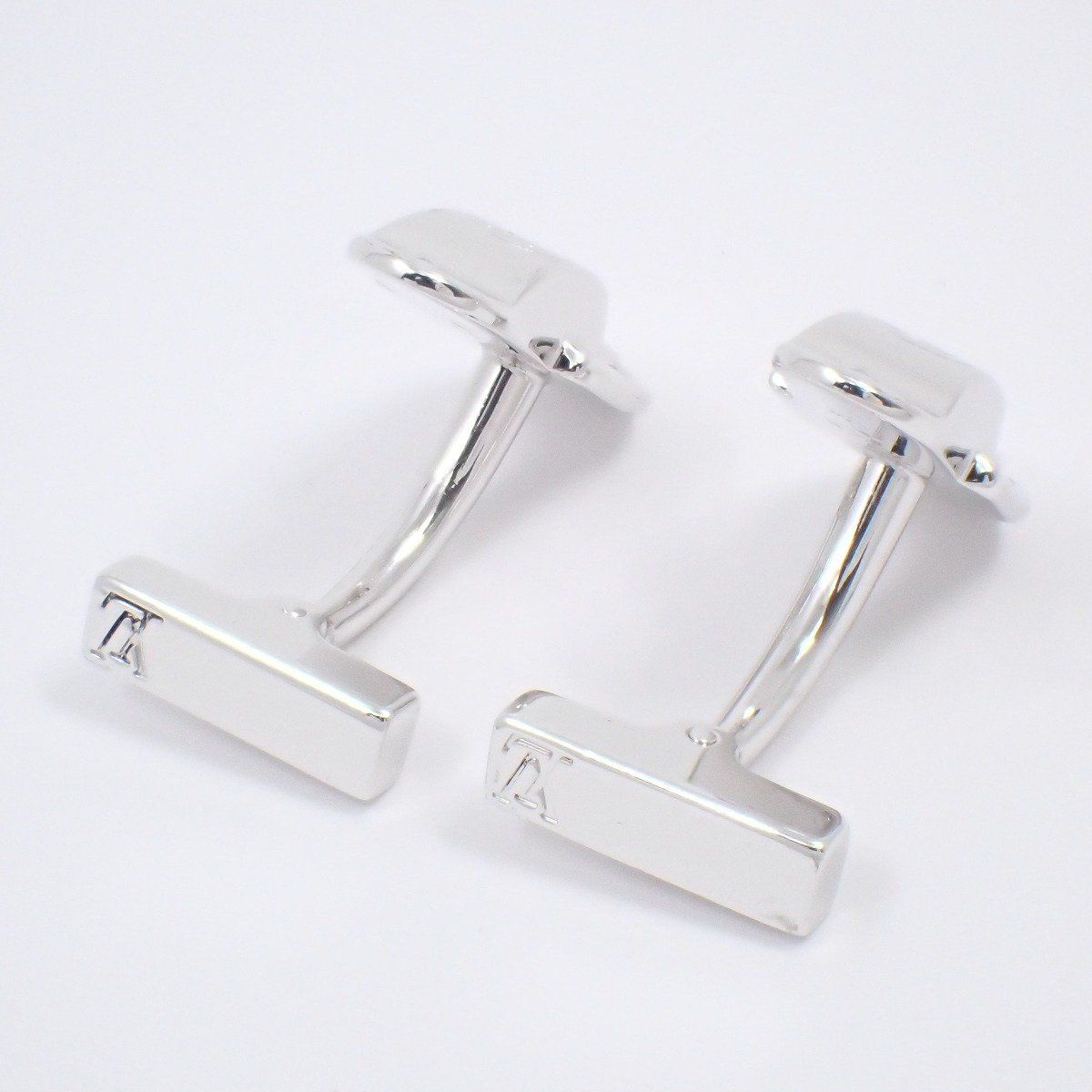 LOUIS VUITTON ルイヴィトン ブトン・ドゥマンシェット・セニョール