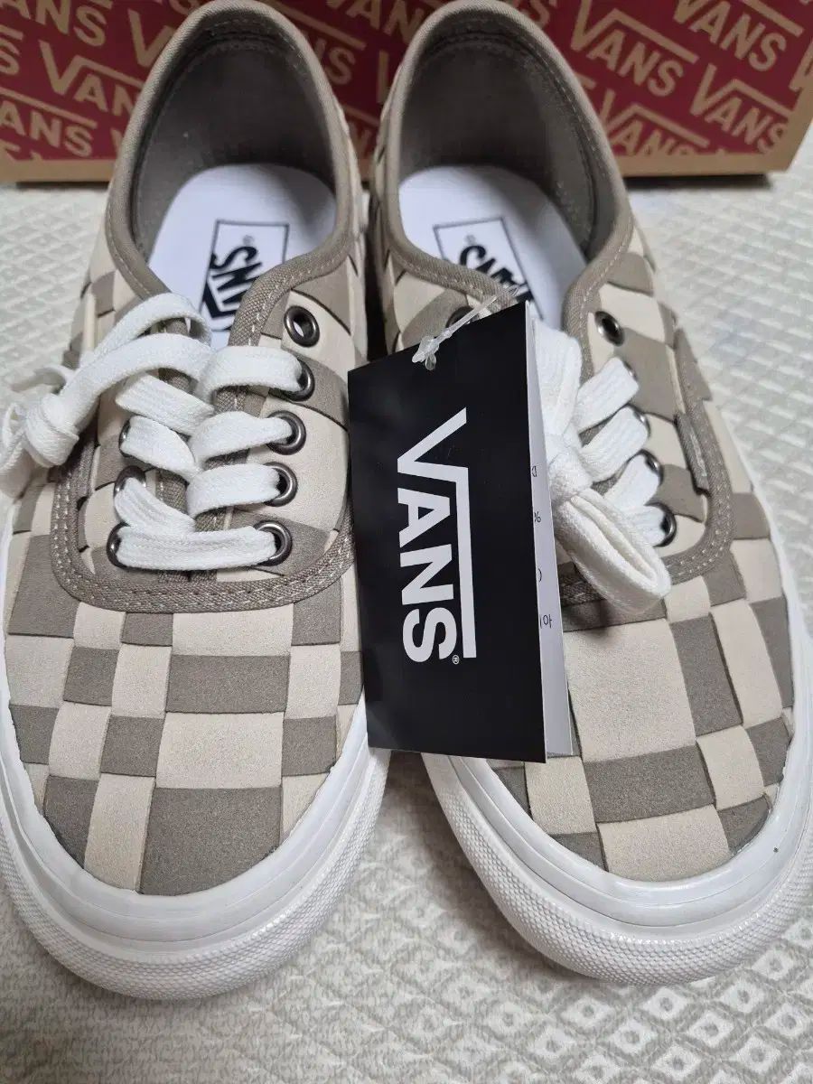 VANS