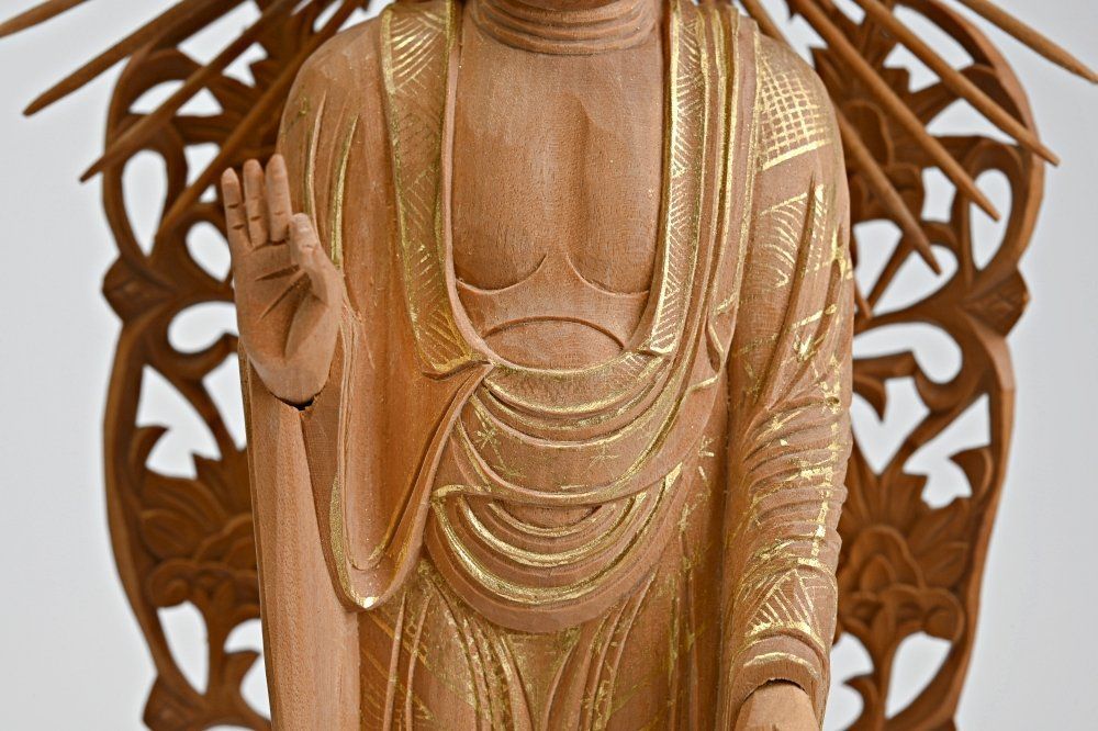 阿弥陀如来立像