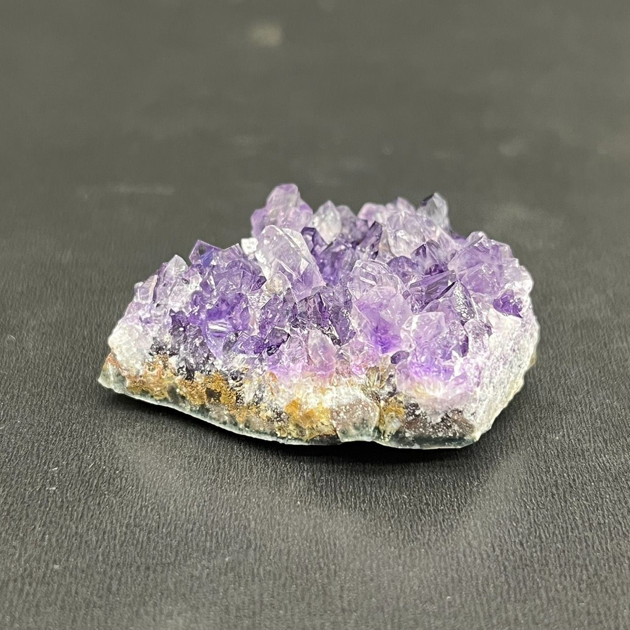 155:癒しと浄化☆アメジストクラスター 原石 約19g 高品質 天然石