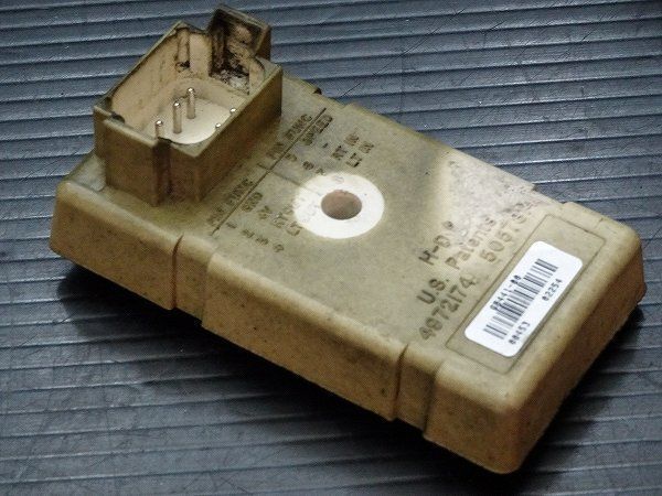 ハーレー スポーツスター XL1200S 純正 ウインカーモジュール E9342