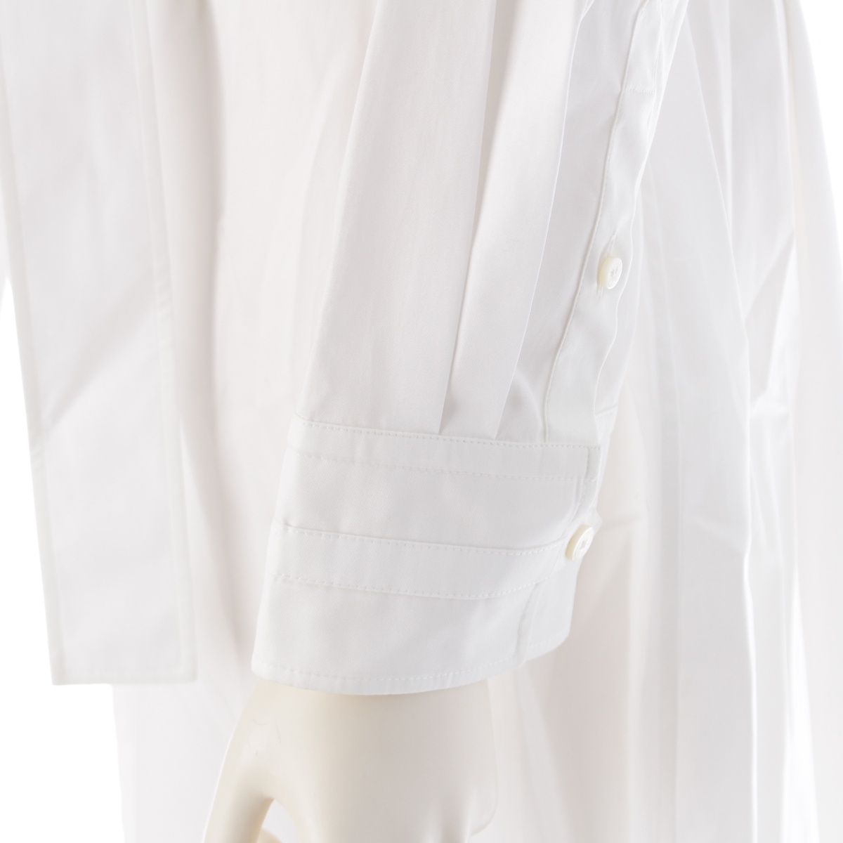 エルメス コットン カレーシュ刺繍 セリエボタン ベルト付き シャツ