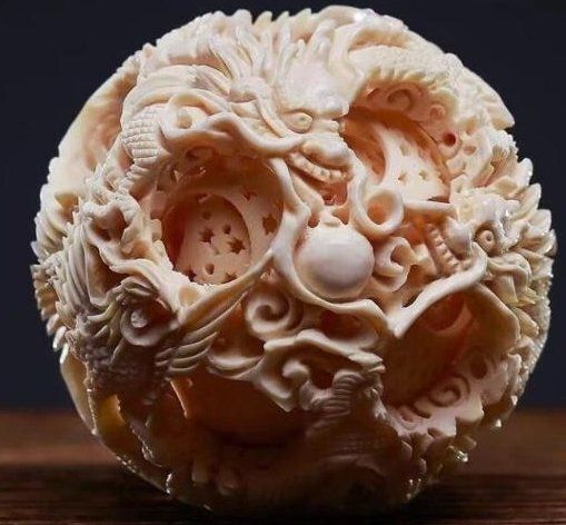 鬼工球 彫刻置物 精巧彫刻 球体 氷生地 鬼工芸品 - メルカリ