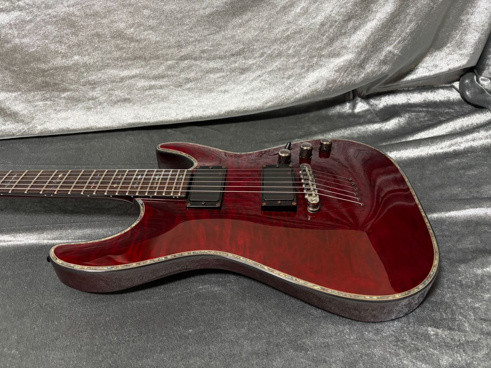 美品 定価242000円 Schecter AD-C-1-HR EMG搭載 定価242,000円 Schecter（シェクター） AD-C-1-HR ヘルレイザー EMG