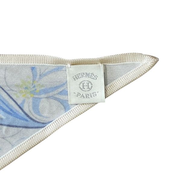 ホワイト マルチカラー