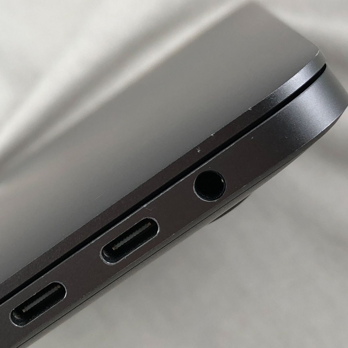 512GB 画面表示色異常