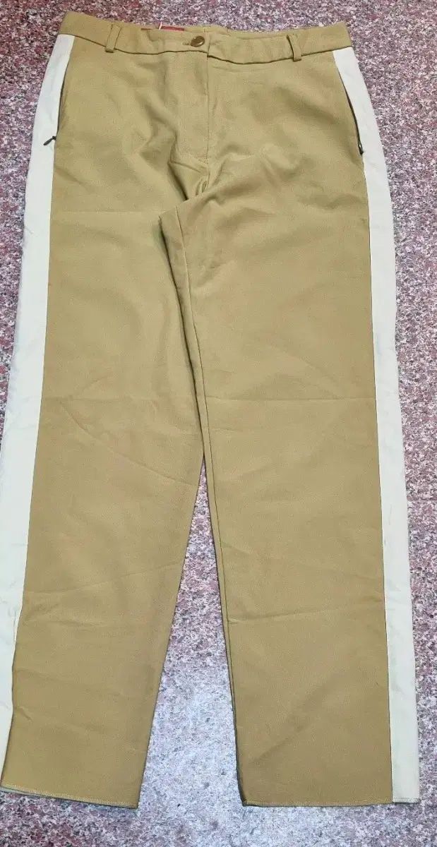 Slowgold トミーゲレロ カーハート ダックベスト イギリス製 民族柄