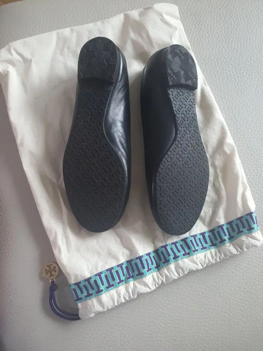  トリーバーチ ブラック フラットシューズ ダストバッグ 含む フラットシューズ バレエシューズ パンプス