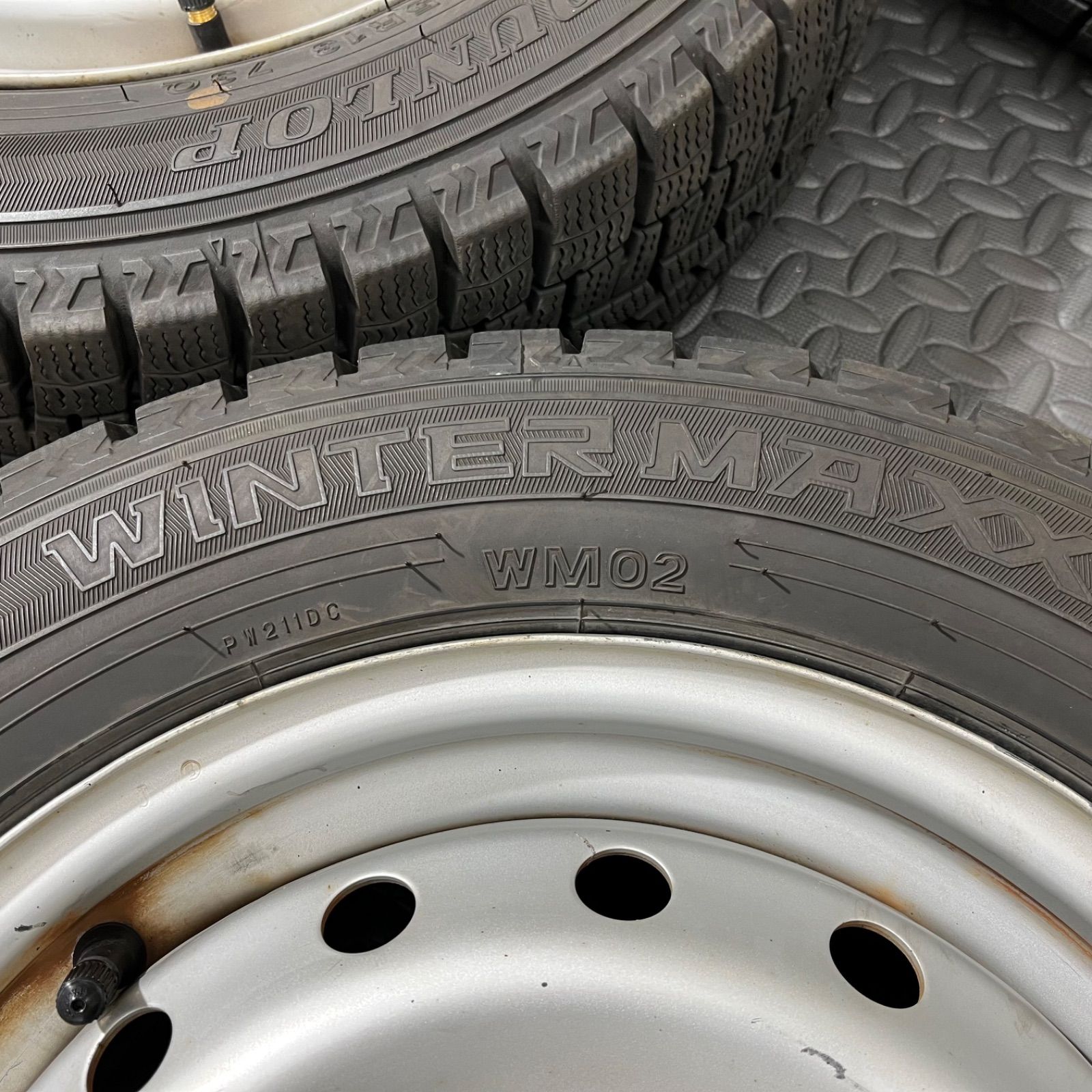 ザッツ スタッドレスタイヤ